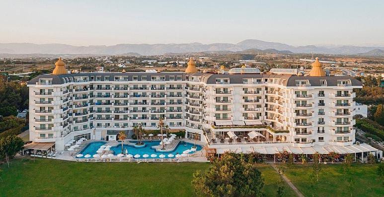 Antalya Asteria Bloom Side